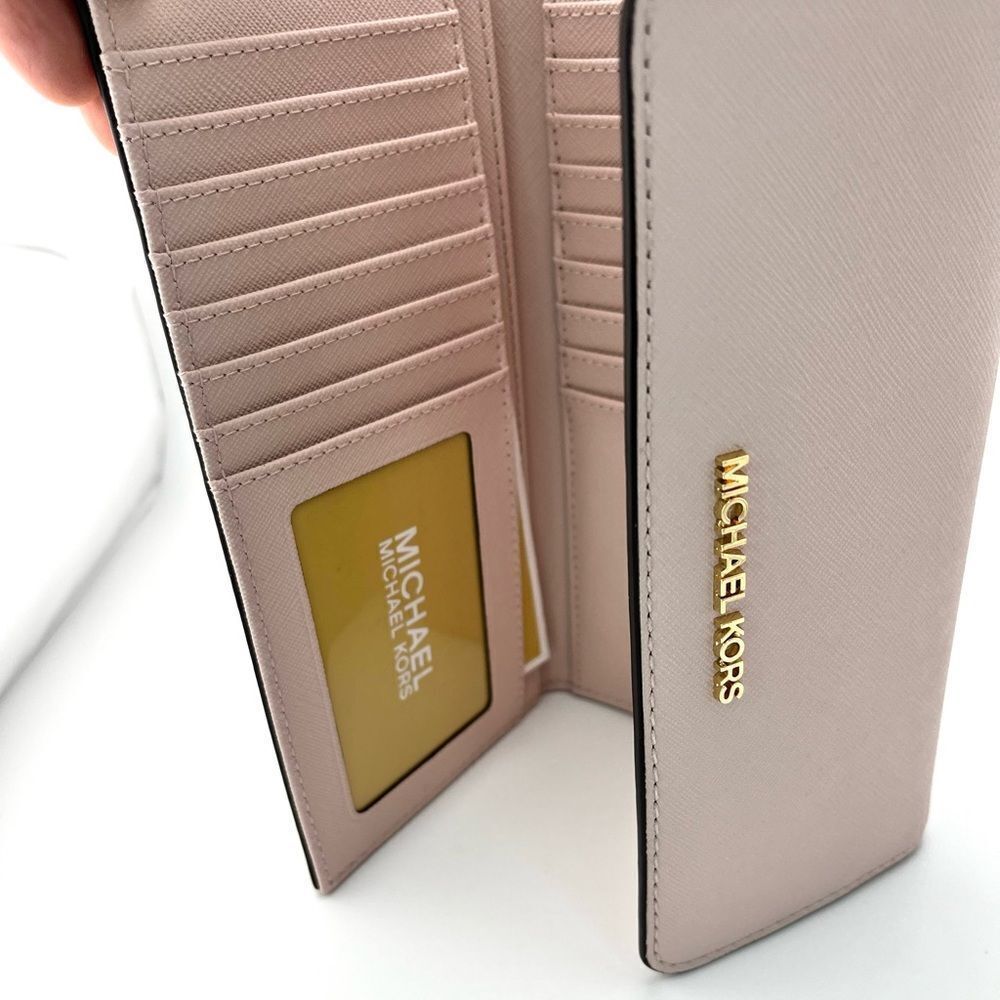 Michael Kors NWT Jet Set Travel Crossgrain Leather Tri-Fold Wallet - Picture 7 of 7